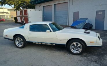 Pontiac-Firebird-1977-Coupe-6