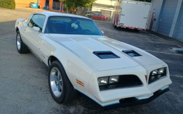 Pontiac-Firebird-1977-Coupe-7
