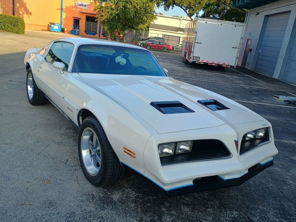 Pontiac-Firebird-1977-Coupe-7