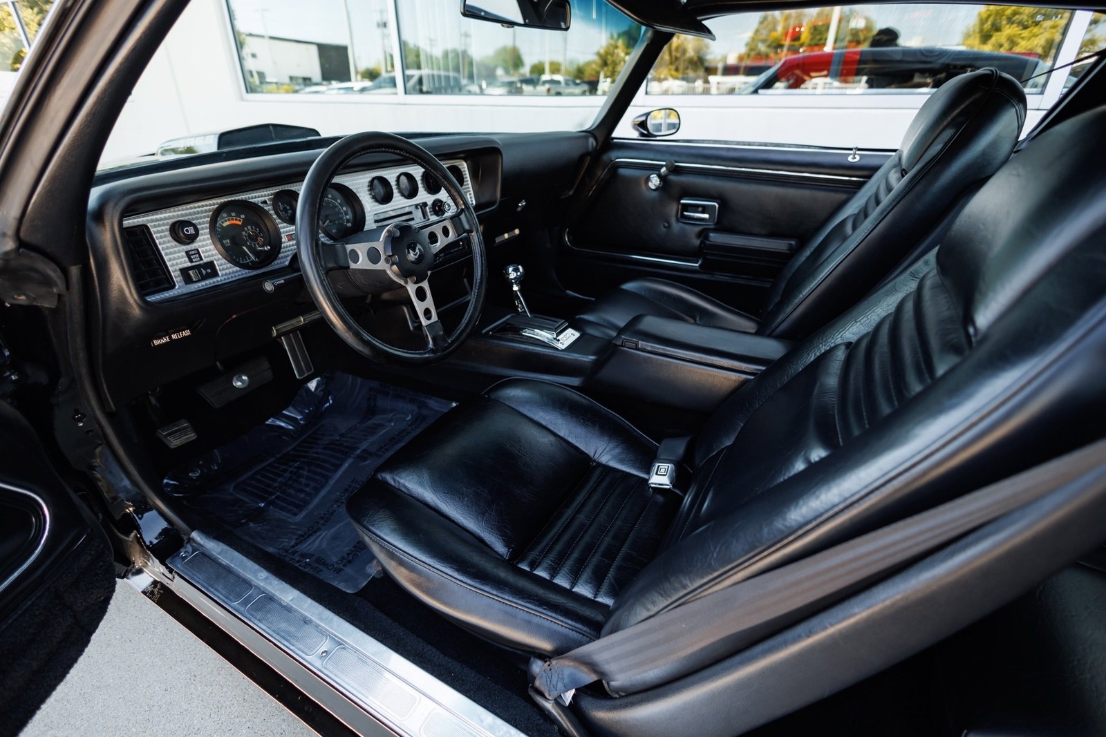 Pontiac-Firebird-1978-2D-Coupe-32