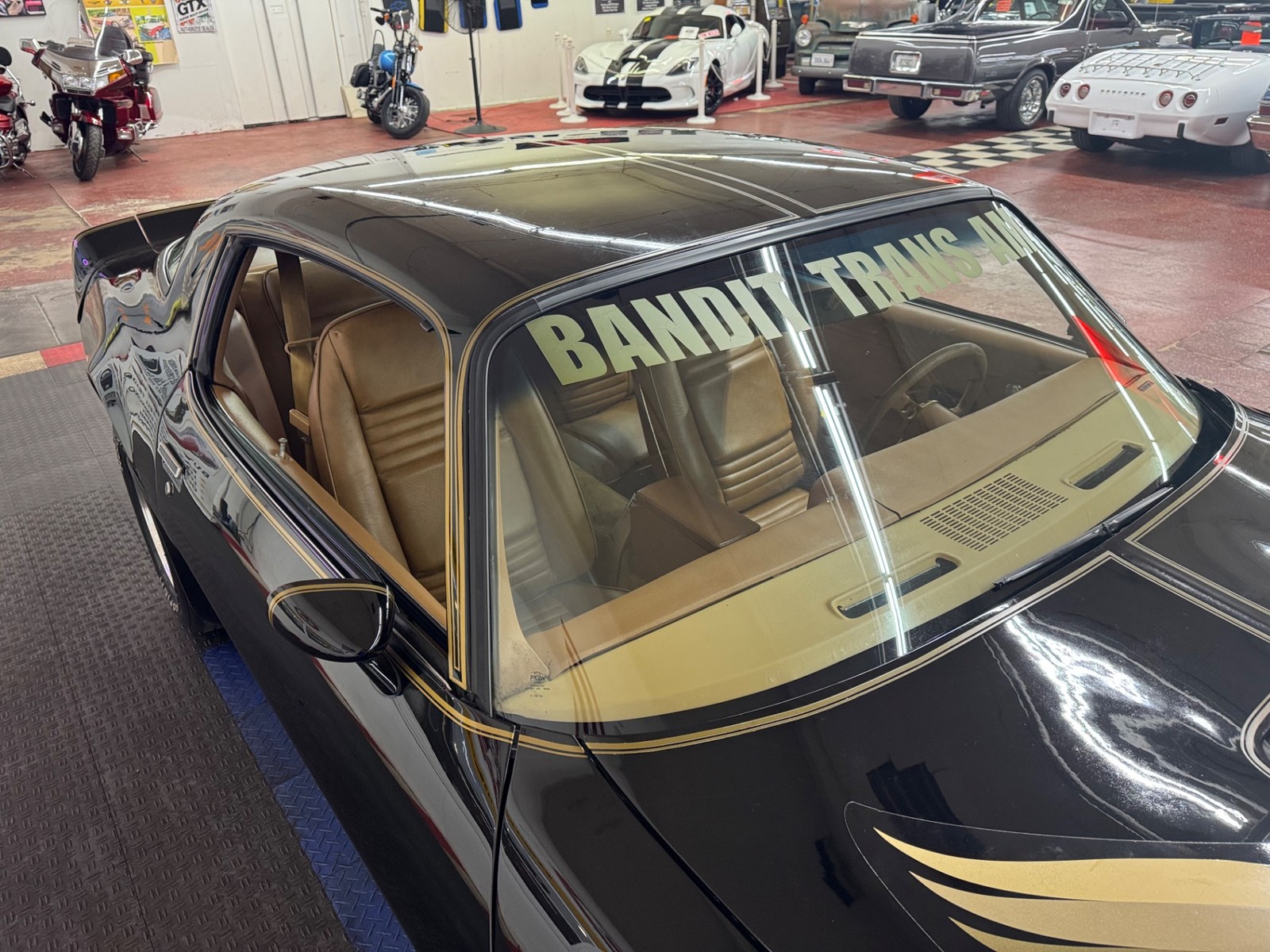 Pontiac-Firebird-1979-11