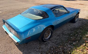 Pontiac-Firebird-1979-13