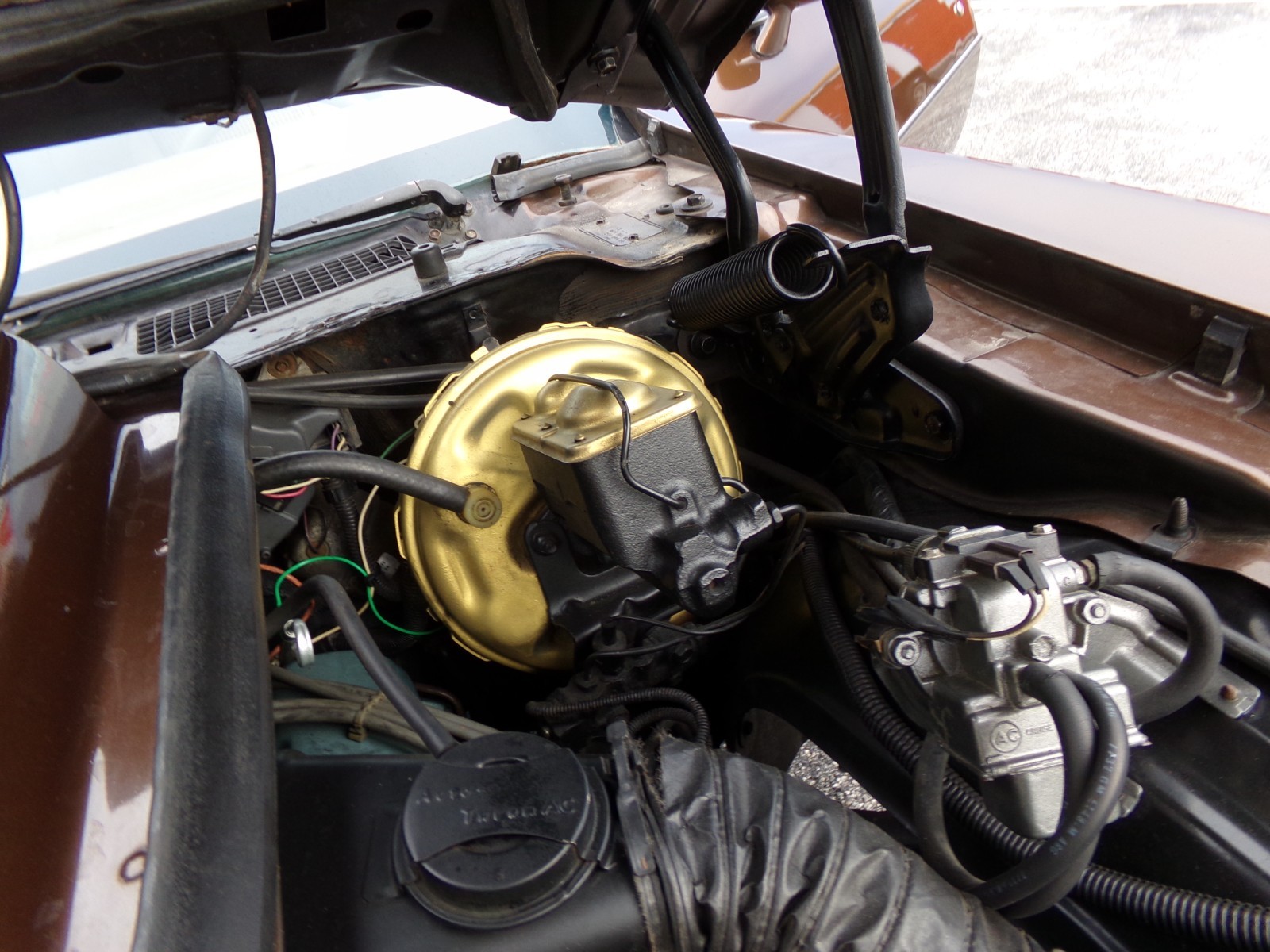 Pontiac-Firebird-1979-2-door-33