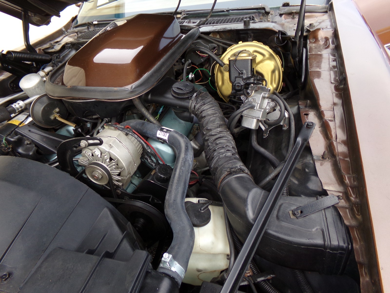 Pontiac-Firebird-1979-2-door-35