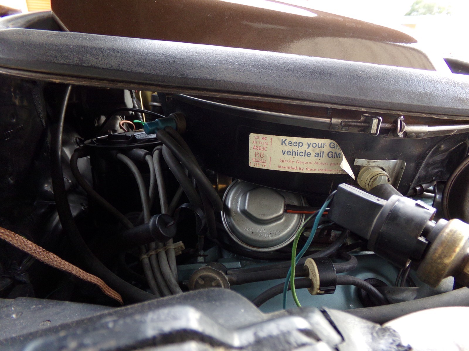 Pontiac-Firebird-1979-2-door-37