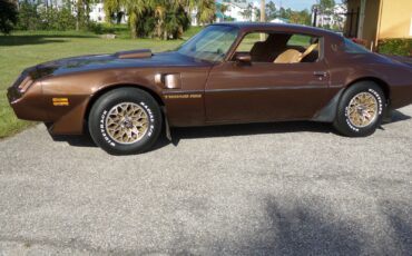 Pontiac-Firebird-1979-2-door