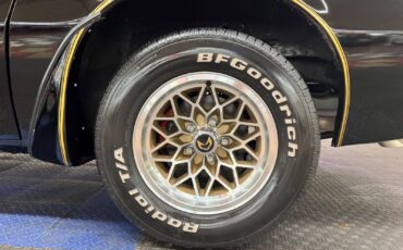 Pontiac-Firebird-1979-23