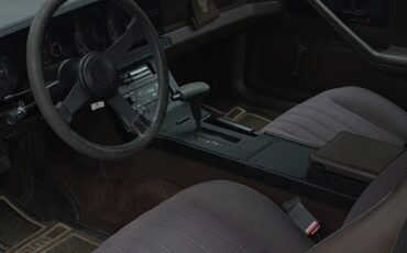 Pontiac-Firebird-1984-Coupe-11