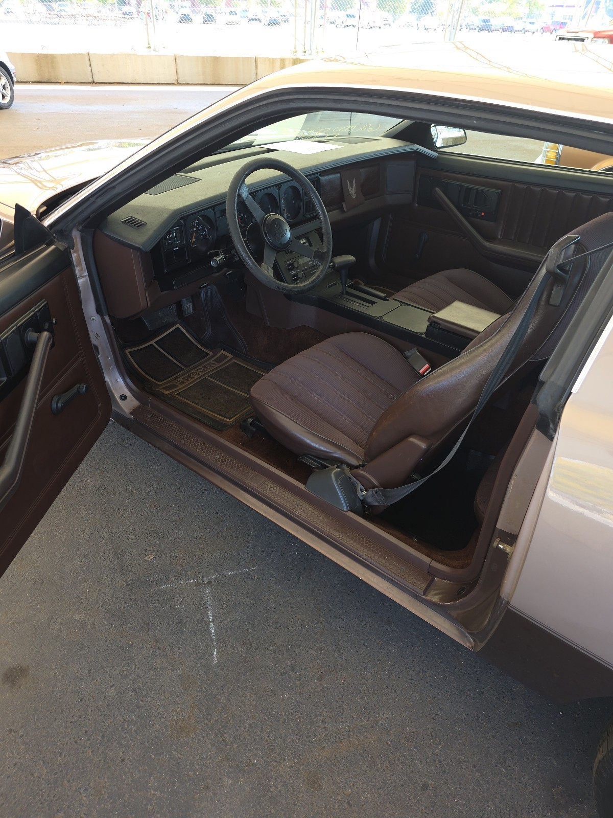 Pontiac-Firebird-1984-Coupe-3