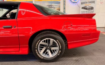 Pontiac-Firebird-1987-Hatchback-22