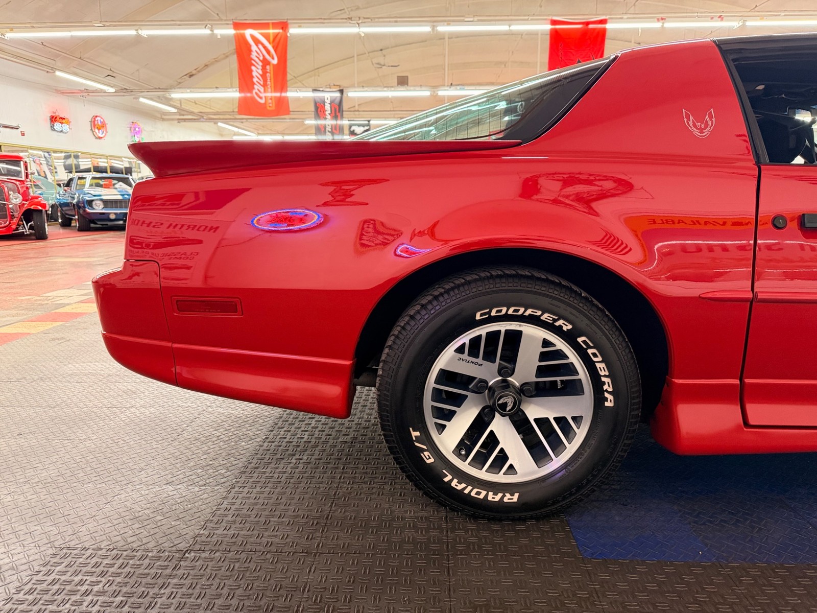 Pontiac-Firebird-1987-Hatchback-27