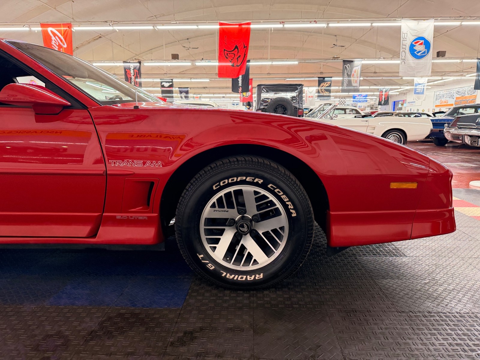 Pontiac-Firebird-1987-Hatchback-29