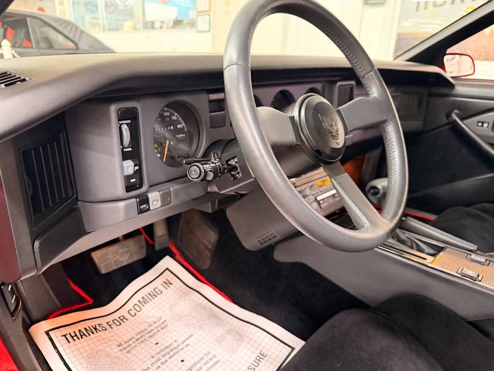 Pontiac-Firebird-1987-Hatchback-35