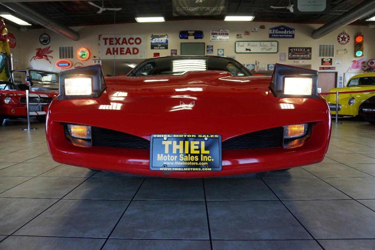 Pontiac-Firebird-1991-Coupe-11