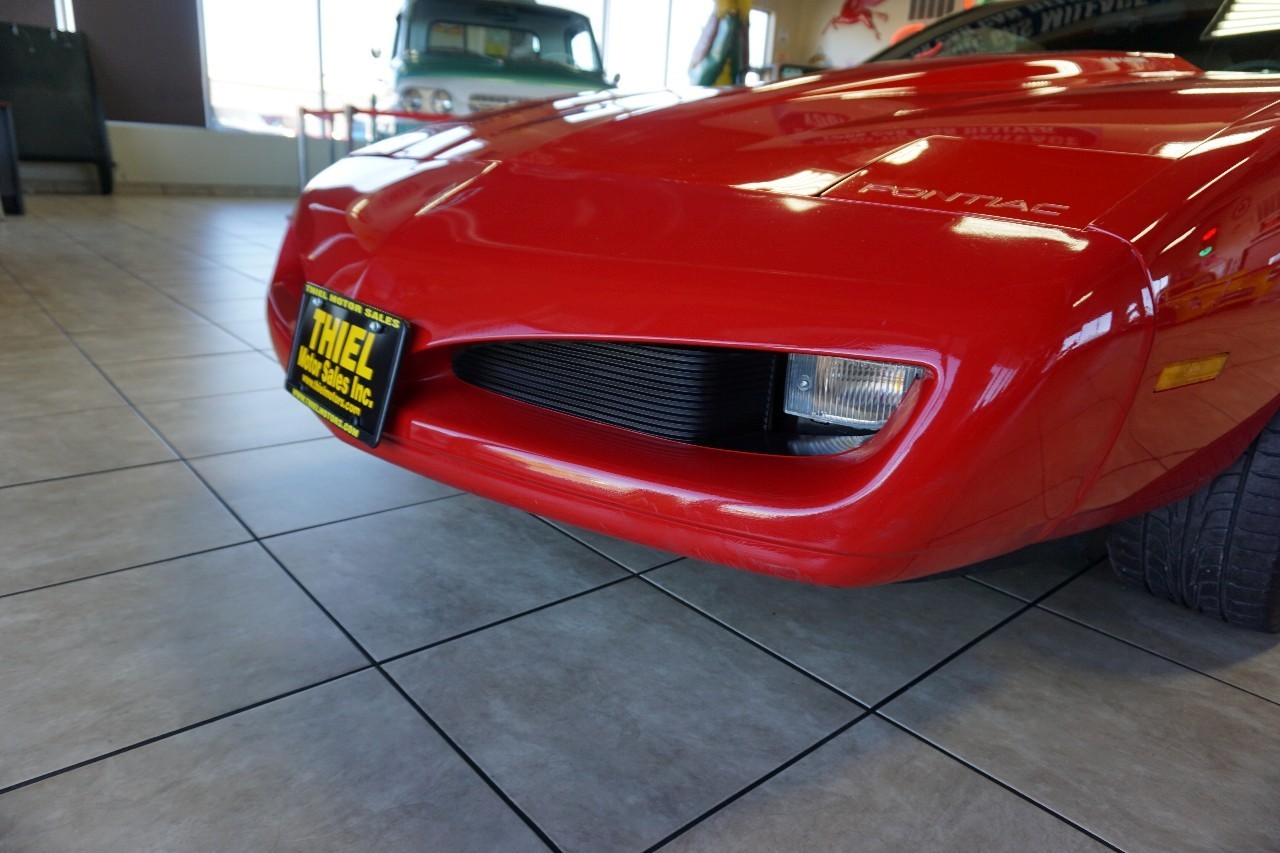 Pontiac-Firebird-1991-Coupe-17