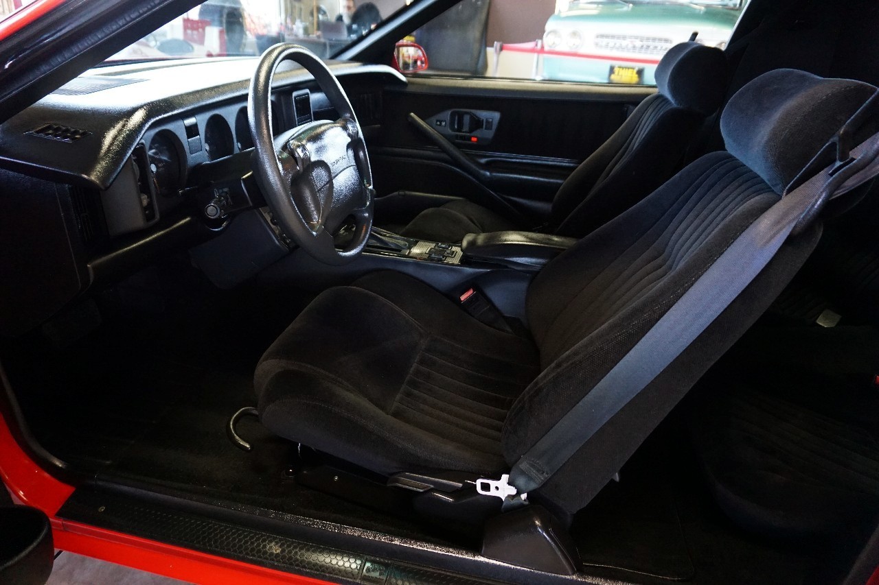 Pontiac-Firebird-1991-Coupe-20