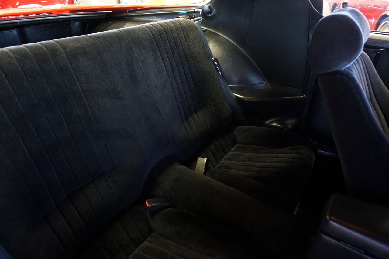 Pontiac-Firebird-1991-Coupe-24