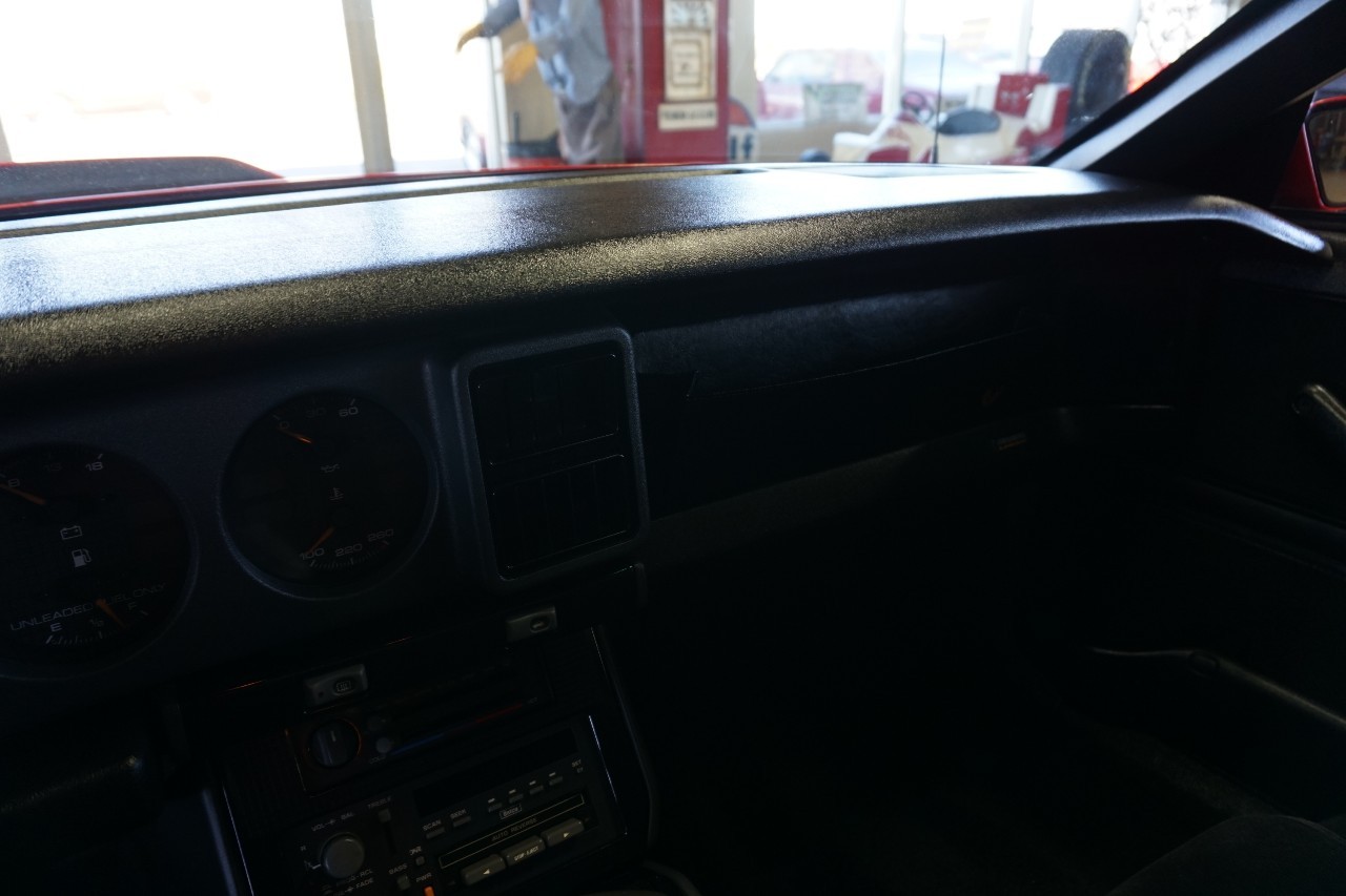 Pontiac-Firebird-1991-Coupe-26