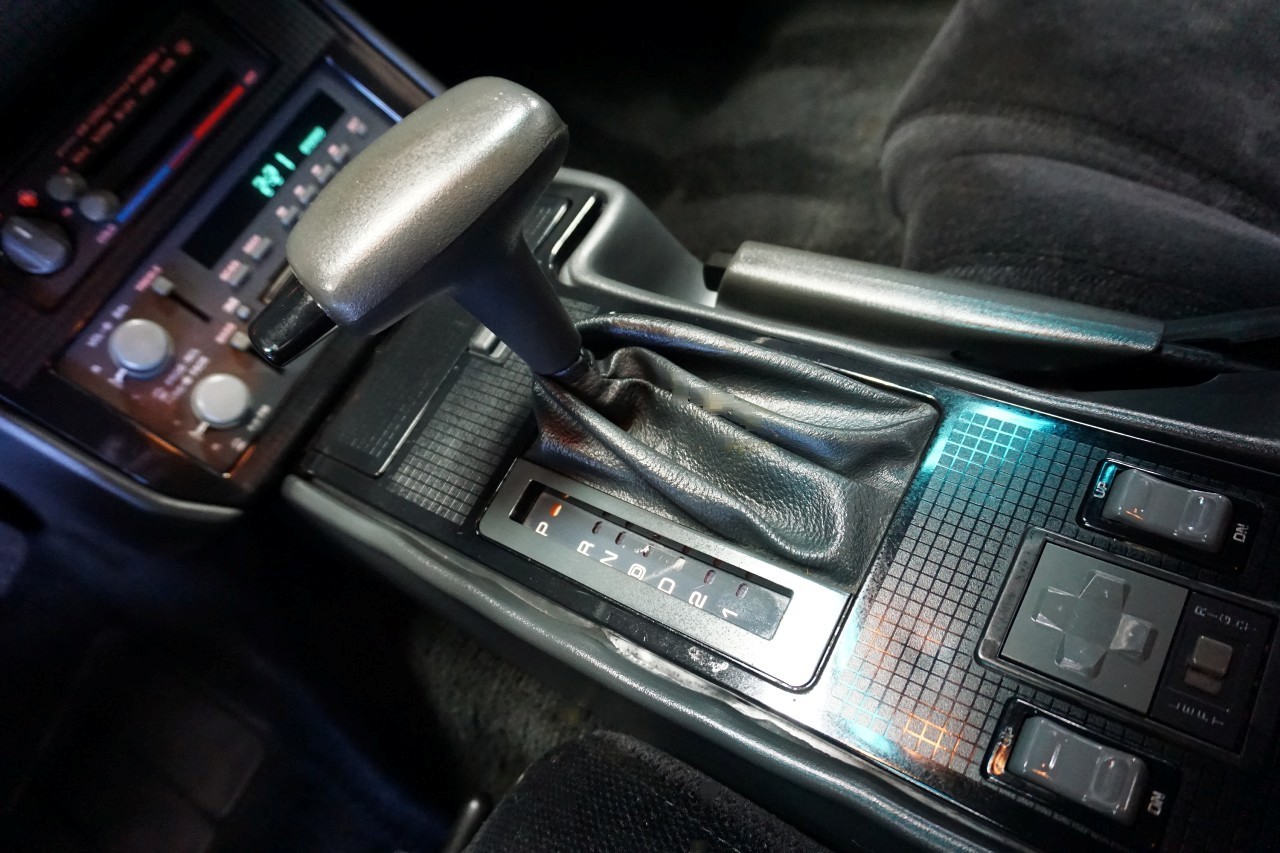 Pontiac-Firebird-1991-Coupe-27