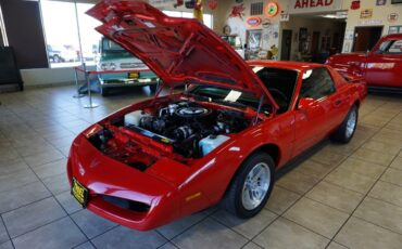 Pontiac-Firebird-1991-Coupe-30