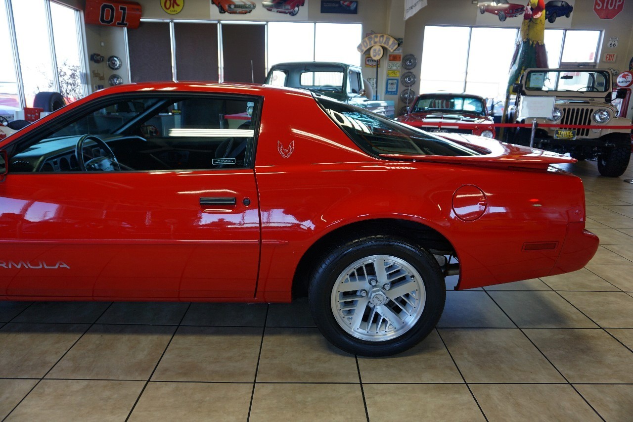 Pontiac-Firebird-1991-Coupe-39