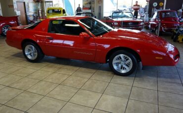 Pontiac-Firebird-1991-Coupe-8