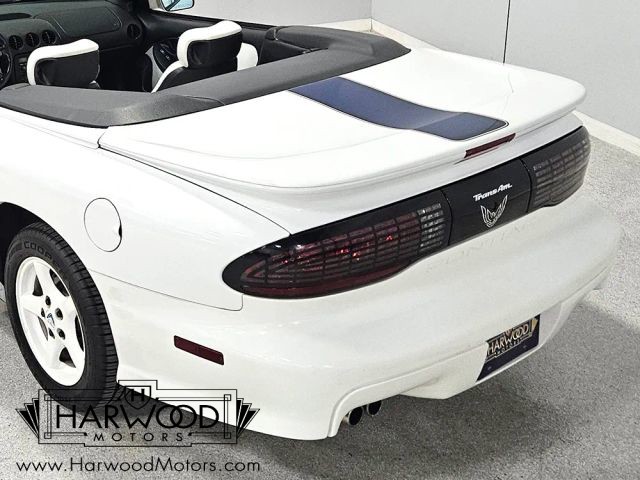Pontiac-Firebird-1994-Convertible-17