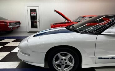 Pontiac-Firebird-1995-Convertible-11