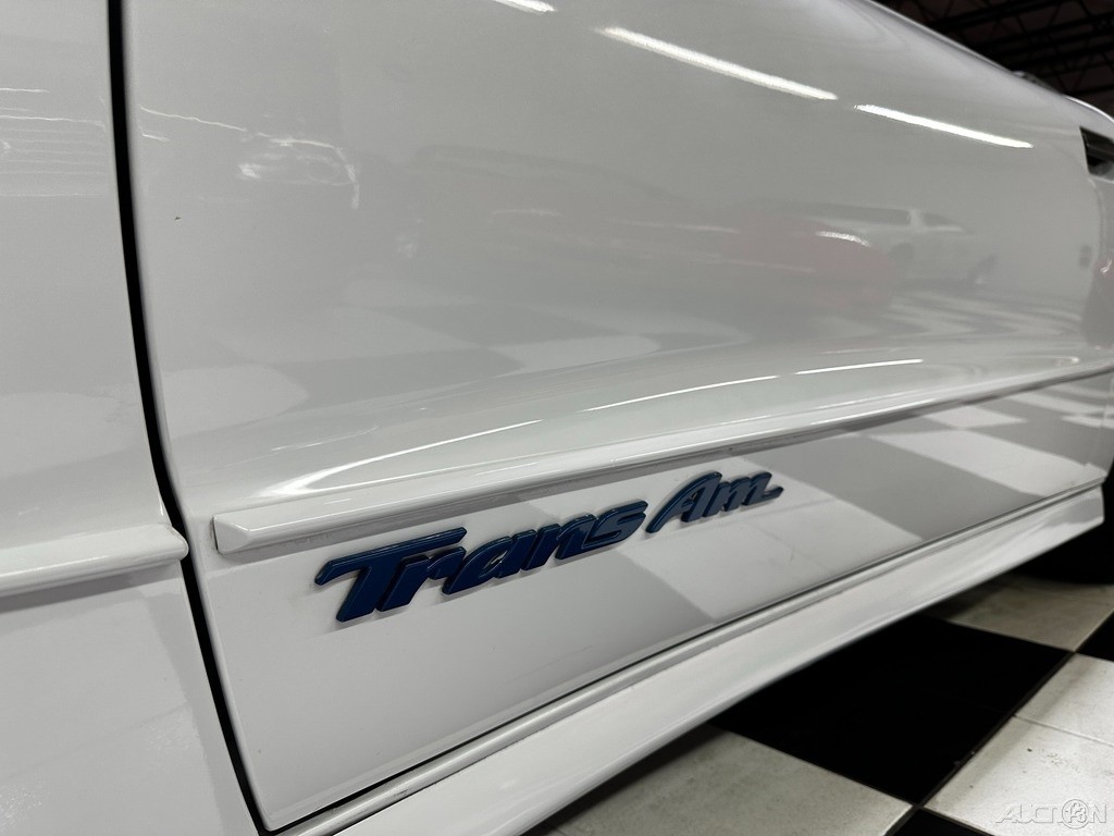 Pontiac-Firebird-1995-Convertible-14