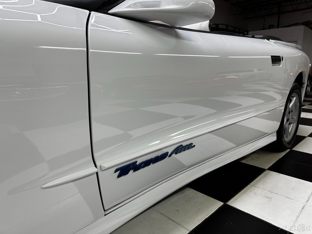 Pontiac-Firebird-1995-Convertible-15