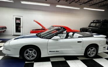Pontiac-Firebird-1995-Convertible-17