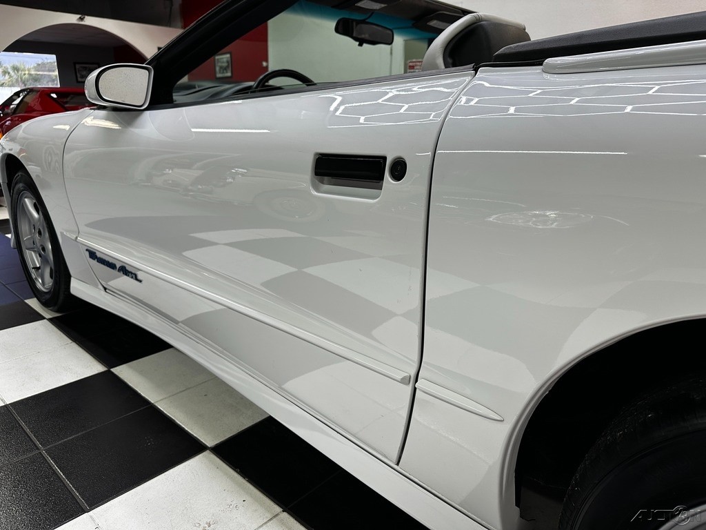 Pontiac-Firebird-1995-Convertible-21
