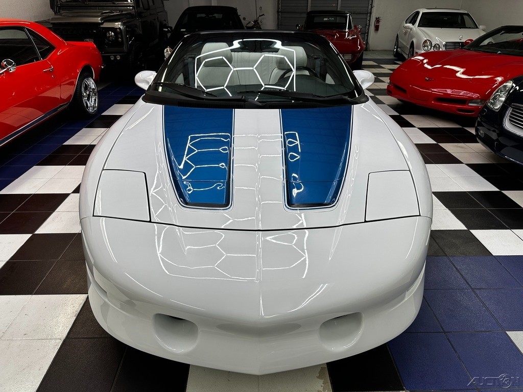 Pontiac-Firebird-1995-Convertible-3