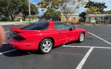 Pontiac-Firebird-1995-Coupe-3