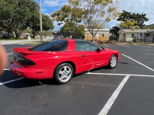 Pontiac-Firebird-1995-Coupe-3
