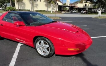 Pontiac-Firebird-1995-Coupe-4
