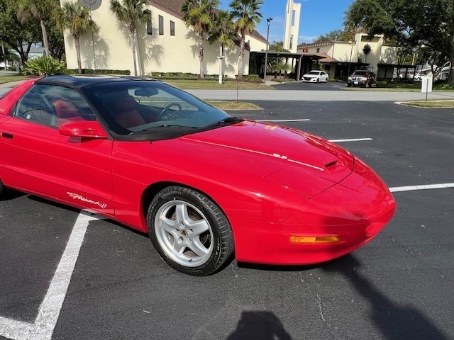 Pontiac-Firebird-1995-Coupe-4