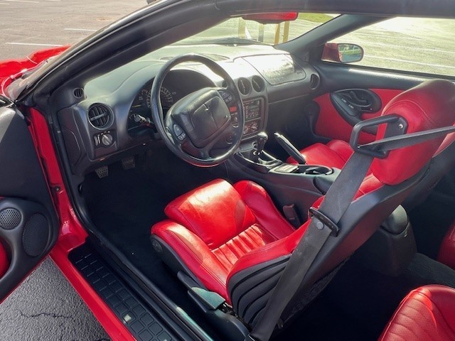 Pontiac-Firebird-1995-Coupe-5