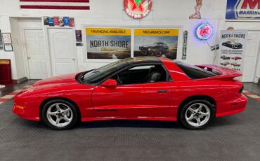 Pontiac-Firebird-1996-Coupe-4