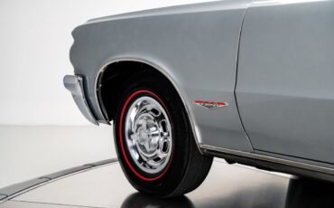 Pontiac-GTO-1964-Sedan-13