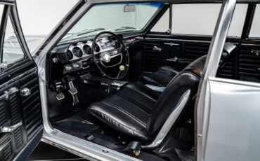 Pontiac-GTO-1964-Sedan-2