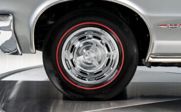 Pontiac-GTO-1964-Sedan-35