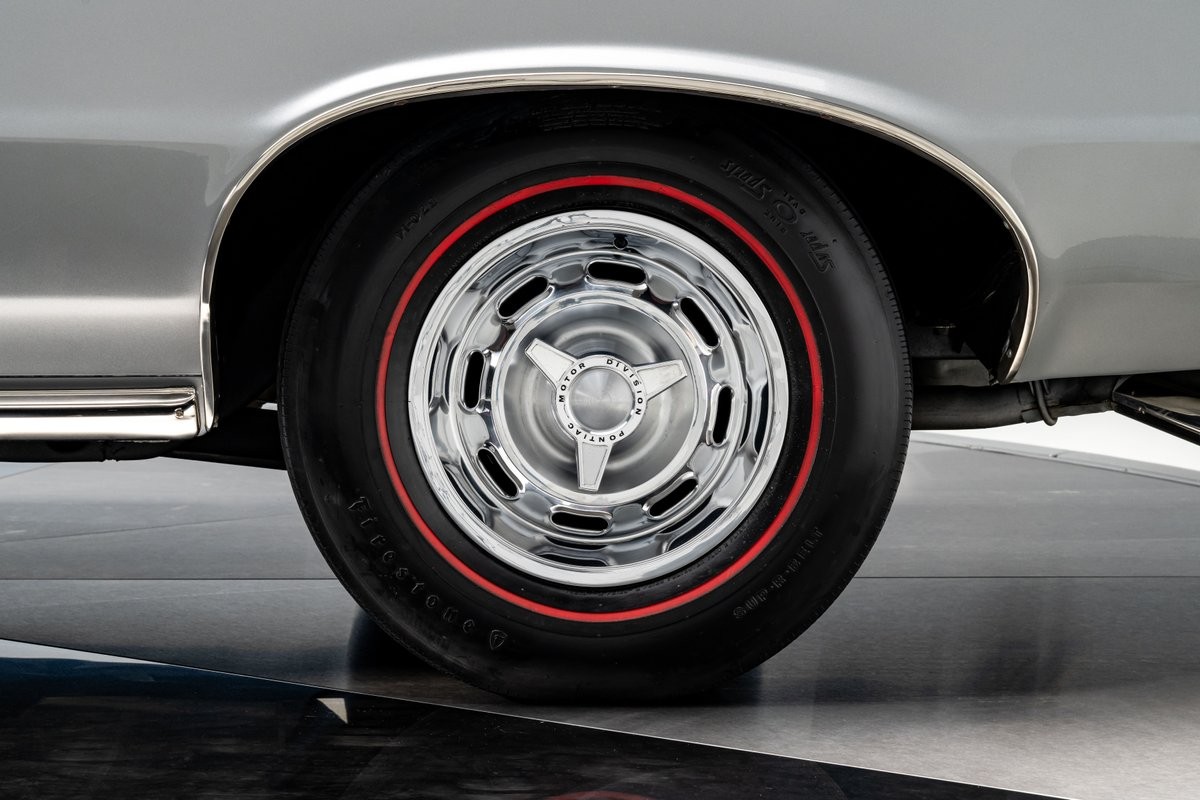 Pontiac-GTO-1964-Sedan-36