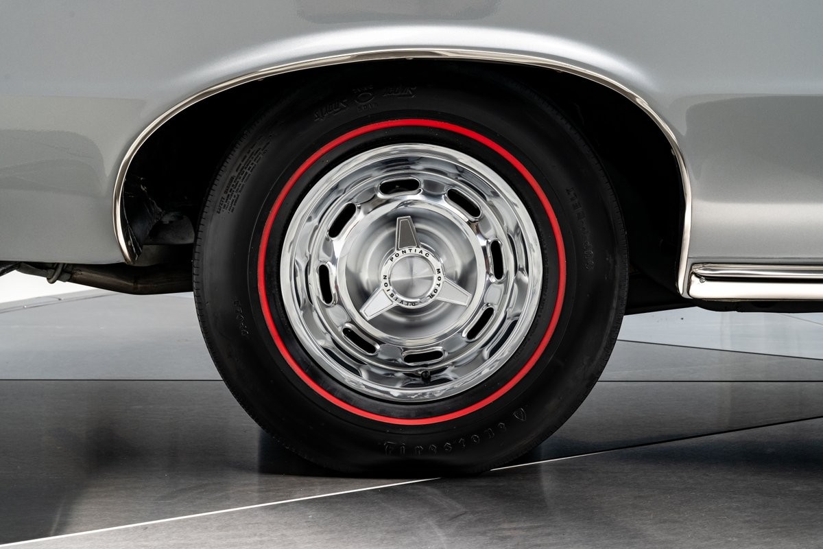 Pontiac-GTO-1964-Sedan-37