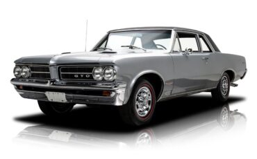 Pontiac-GTO-1964-Sedan