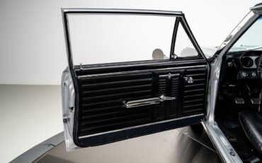 Pontiac-GTO-1964-Sedan-39