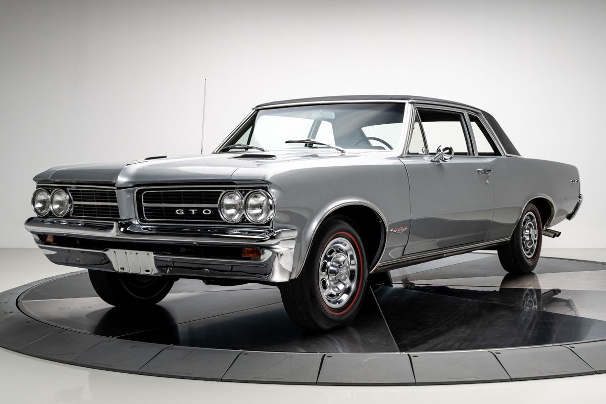 Pontiac-GTO-1964-Sedan-5