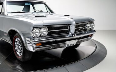 Pontiac-GTO-1964-Sedan-9