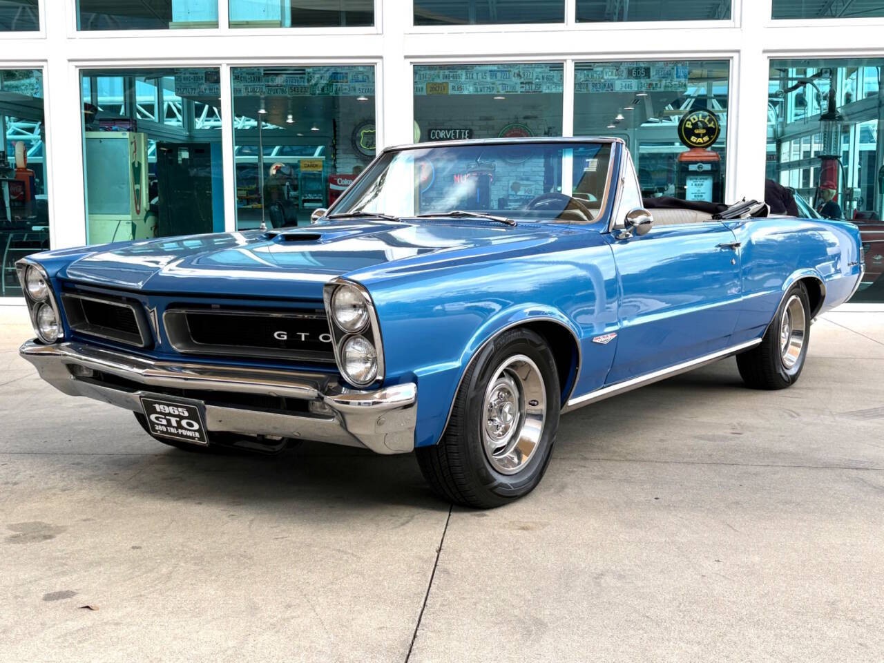Pontiac-GTO-1965-Convertible-11
