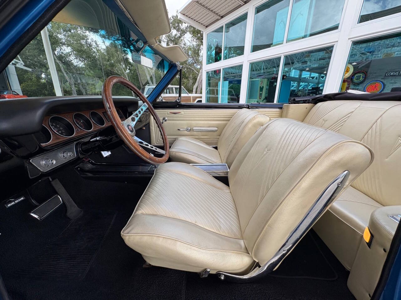 Pontiac-GTO-1965-Convertible-29